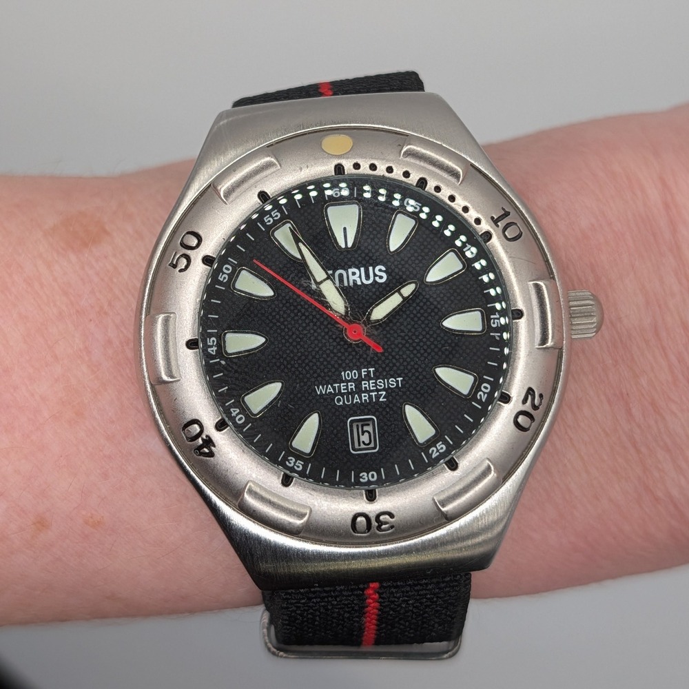 Benrus W1512 Quartz Diver Style Watch Black Dial NATO Strap 43mm Date Lume - Picture 4 of 10